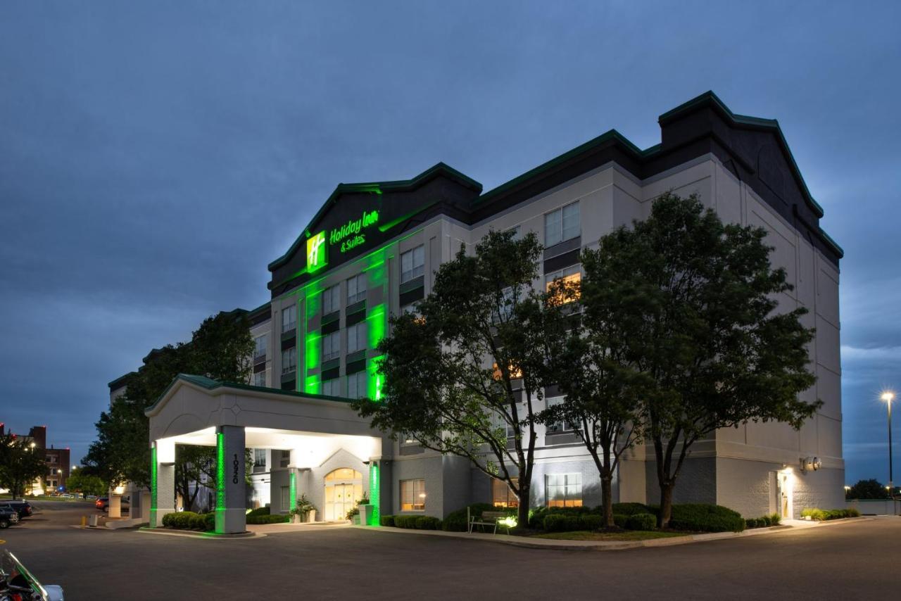 Holiday Inn Hotel & Suites Overland Park-Convention Center By Ihg Exterior photo