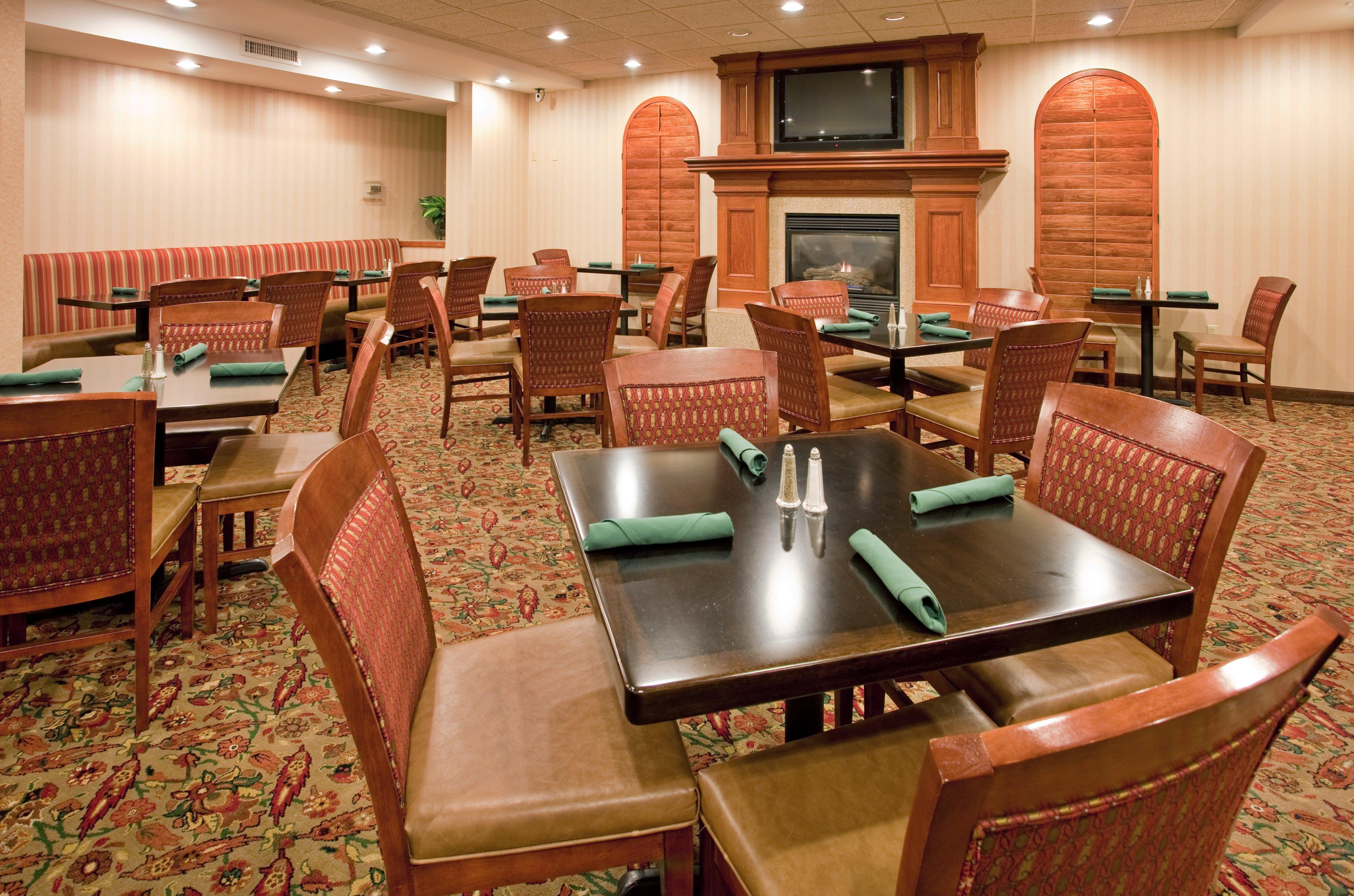 Holiday Inn Hotel & Suites Overland Park-Convention Center By Ihg Exterior photo